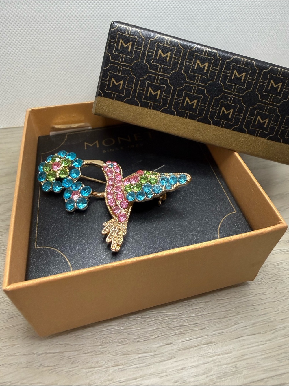 Monet HUMMINGBIRD Brooch pin rhinestone pink blue gold tone bird floral pretty